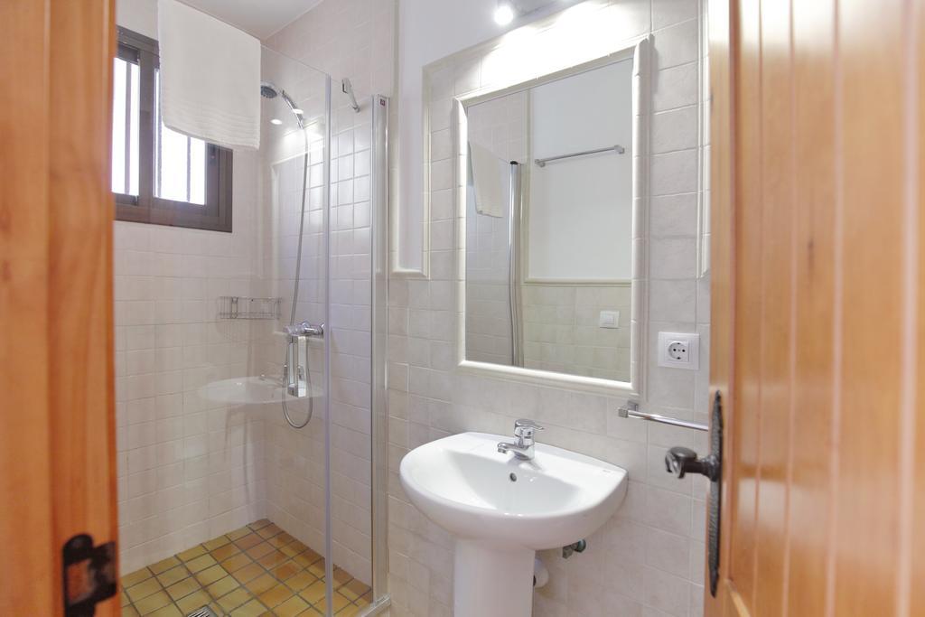 Apartamentos Gravina Tarifa Esterno foto
